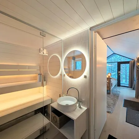Hossaville Luxe West Iii Villa