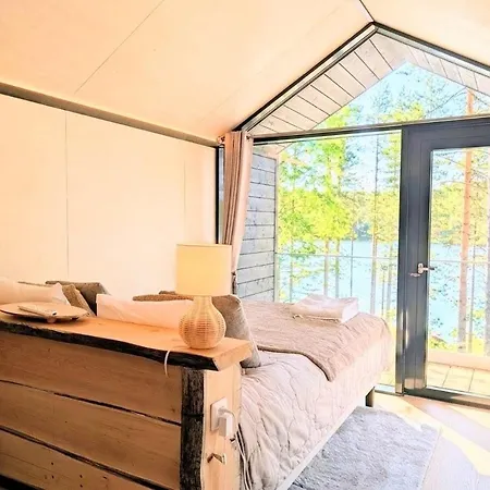 Hossaville Luxe West Iii *