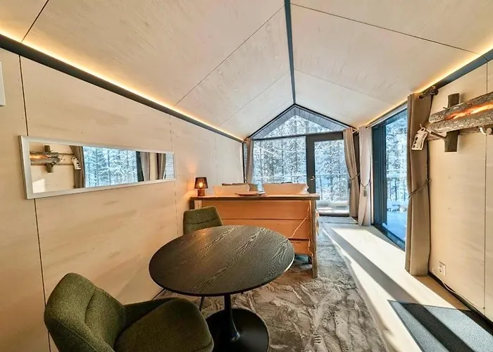 Hossaville Luxe West Iii *